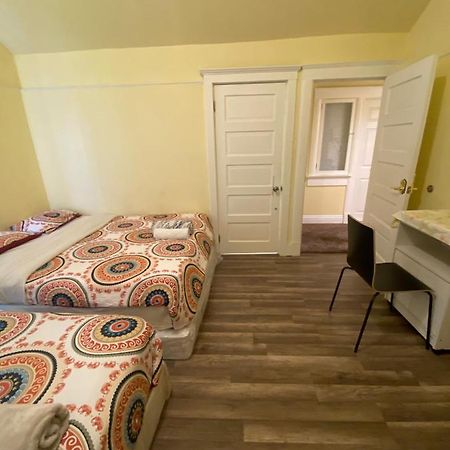 Private Large La Bedroom W Private Half-Bathroom - Ac - Wifi - Private Fridge Near Usc - Exposition Park - Usc Memorial Coliseum - Banc Of California Stadium - Downtown Los Angeles Dtla - University Of Southern California Usc! Bagian luar foto